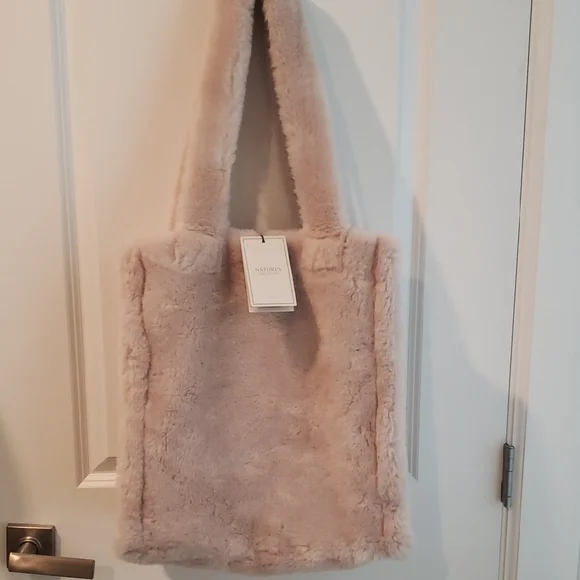 Large NWT Sheepskin Tote - Picture 1 of 4